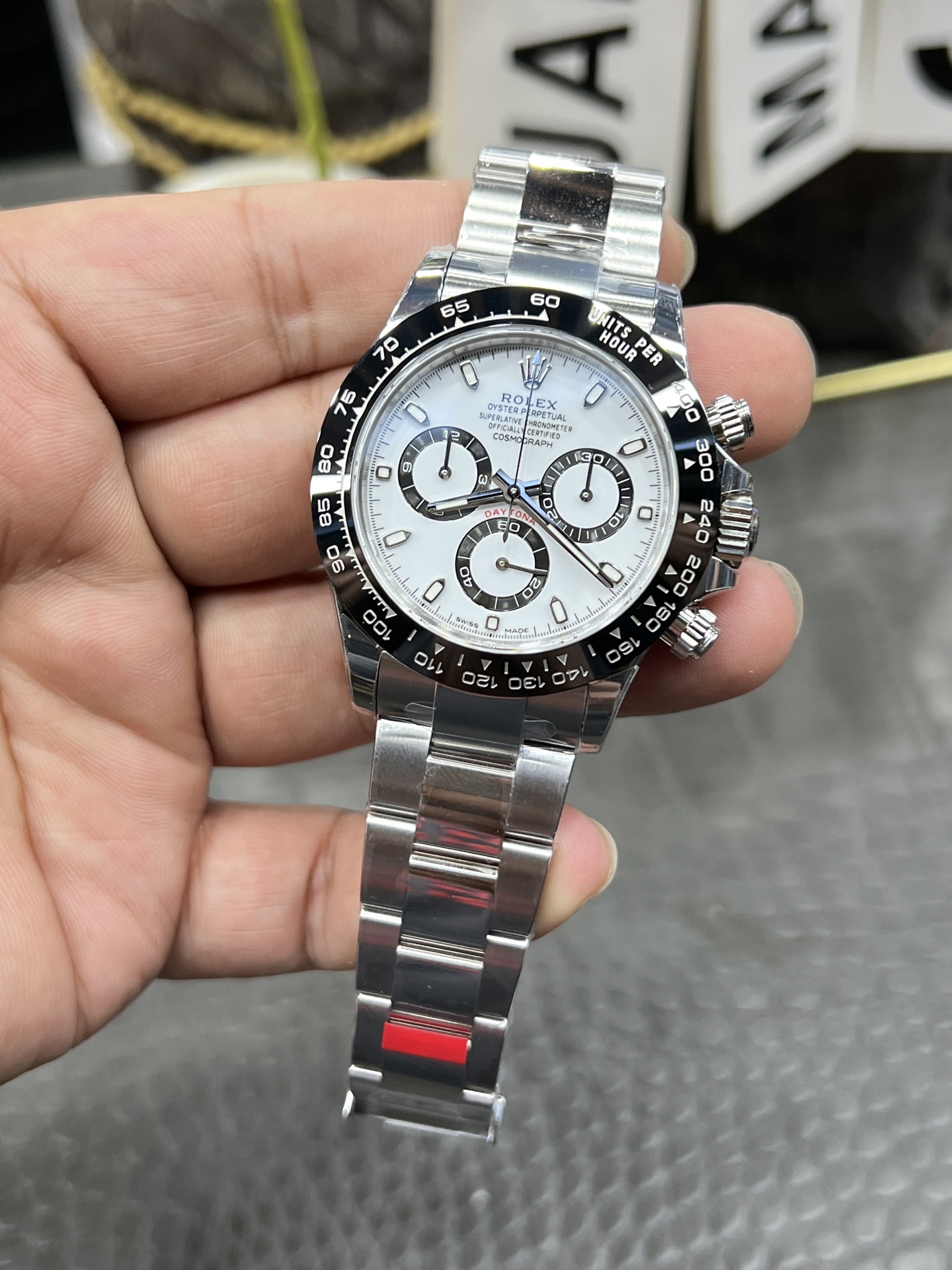 ロレックス デイトナ 116650LN 白パンダ|VSファクトリー 丹東4130【スーパークローン】 - 画像 (4)