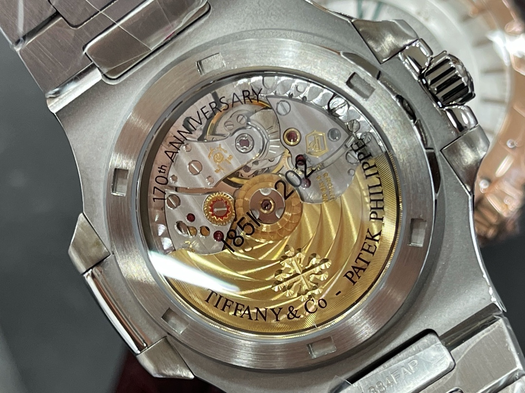 パテックフィリップ ノーチラス5711“ティファニーブルー”ダイヤル|MPファクトリー Cal.26-330SC【スーパークローン】 - 画像 (7)