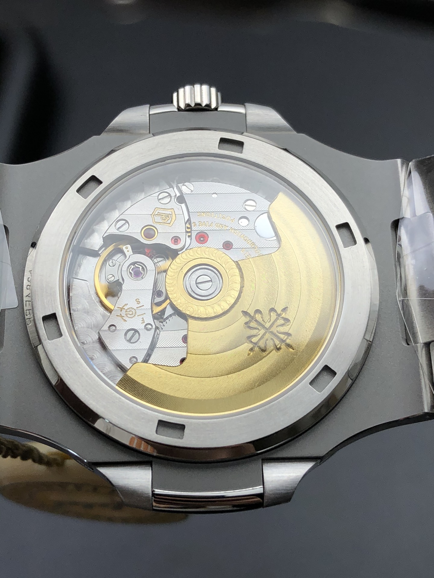 パテックフィリップ ノーチラス5711ブルーダイヤル|PPFファクトリー Cal.26-330SC【スーパークローン】 - 画像 (6)