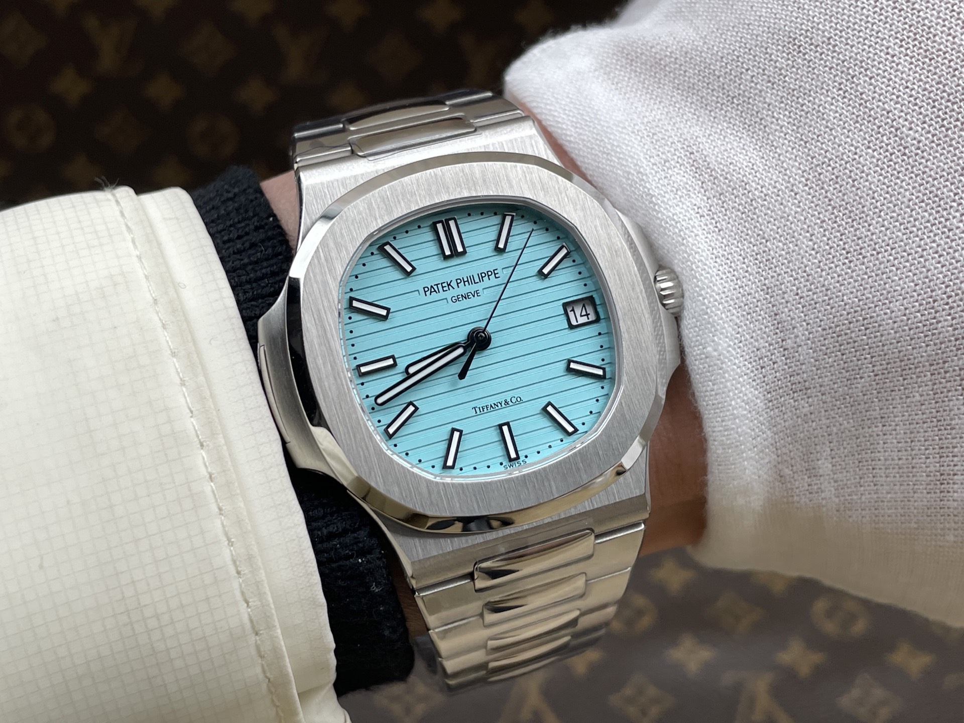 パテックフィリップ ノーチラス5711“ティファニーブルー”ダイヤル|3Kファクトリー Cal.26-330SC【スーパークローン】 - 画像 (10)